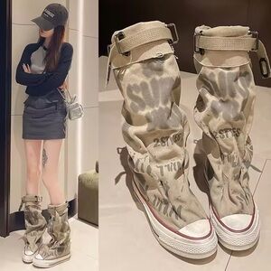 New Never Worn Cute Converse